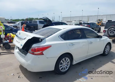 2013 Nissan Altima 2.5 S из США, поврежденный, VIN 1N4AL3AP4DC218493